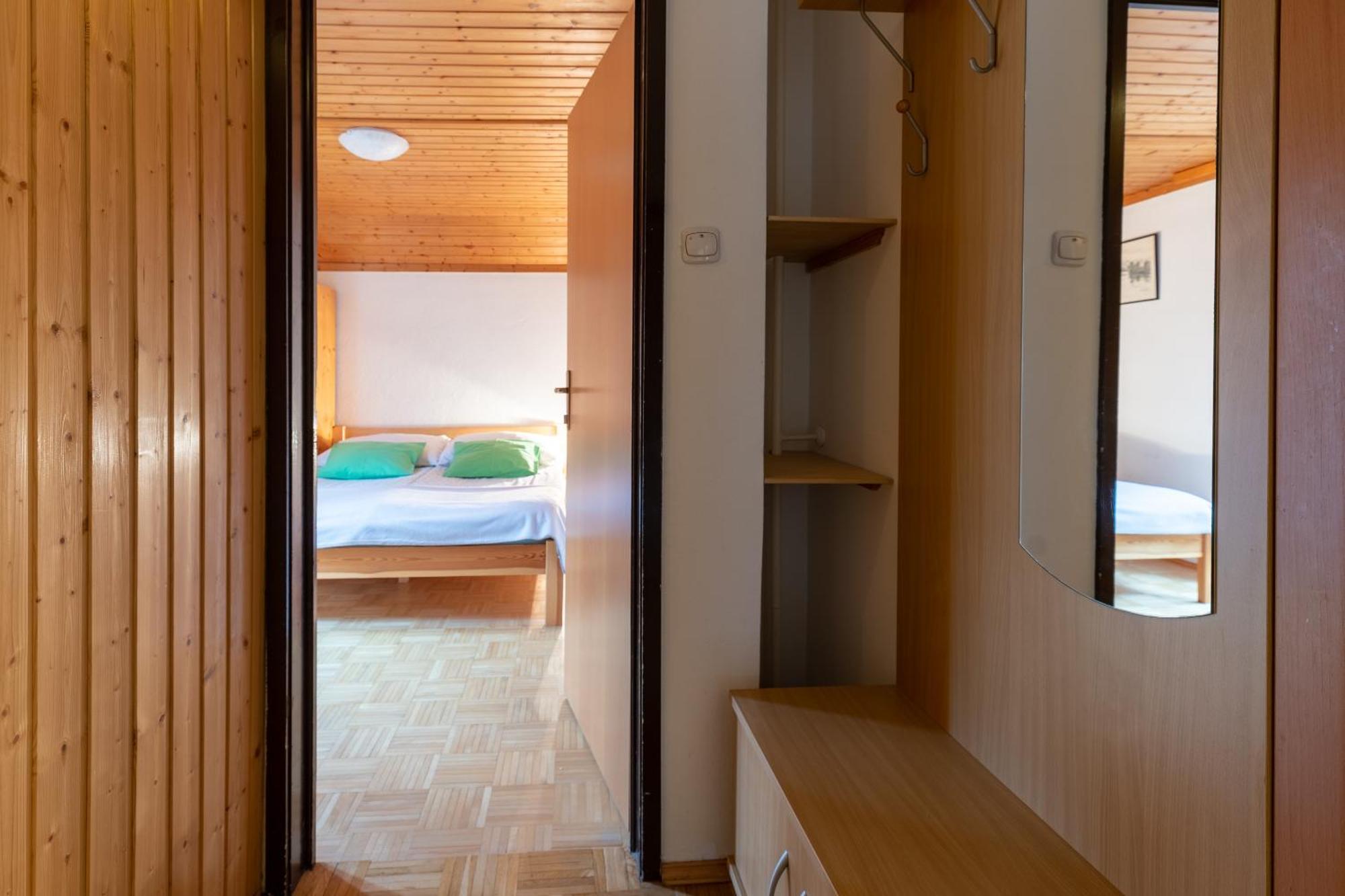 Apartments Pri Urhu 보히니 외부 사진