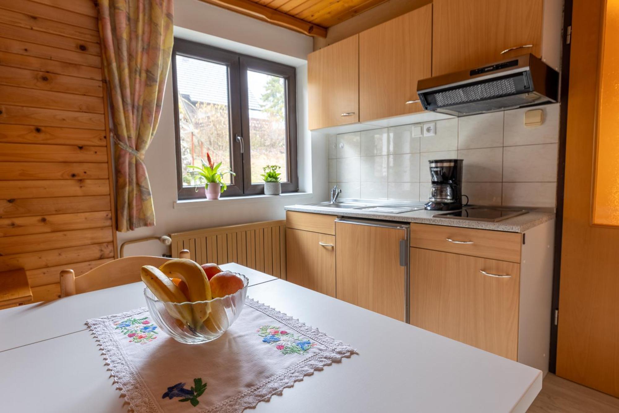 Apartments Pri Urhu 보히니 외부 사진
